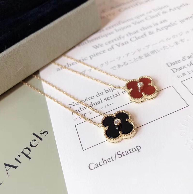 Van Cleef & Arpels necklace 05yxh03